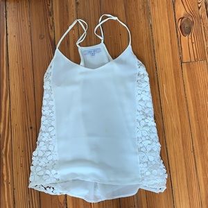 Lace-sided tank top